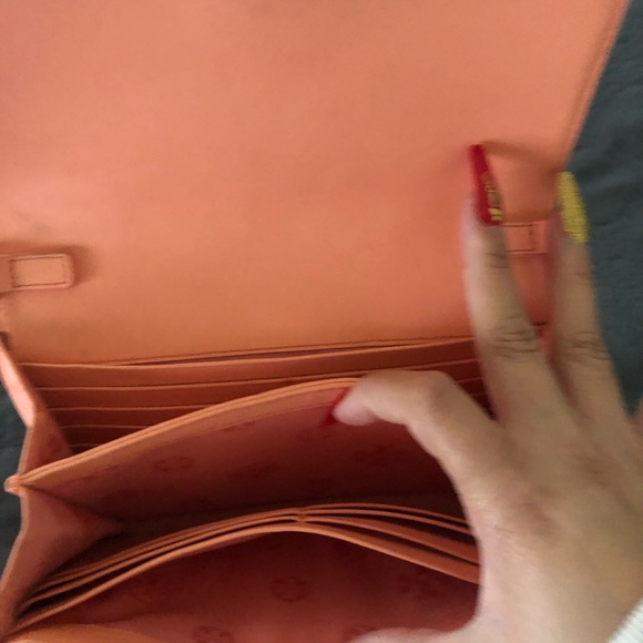 Tory Burch - Picture 4 of 8